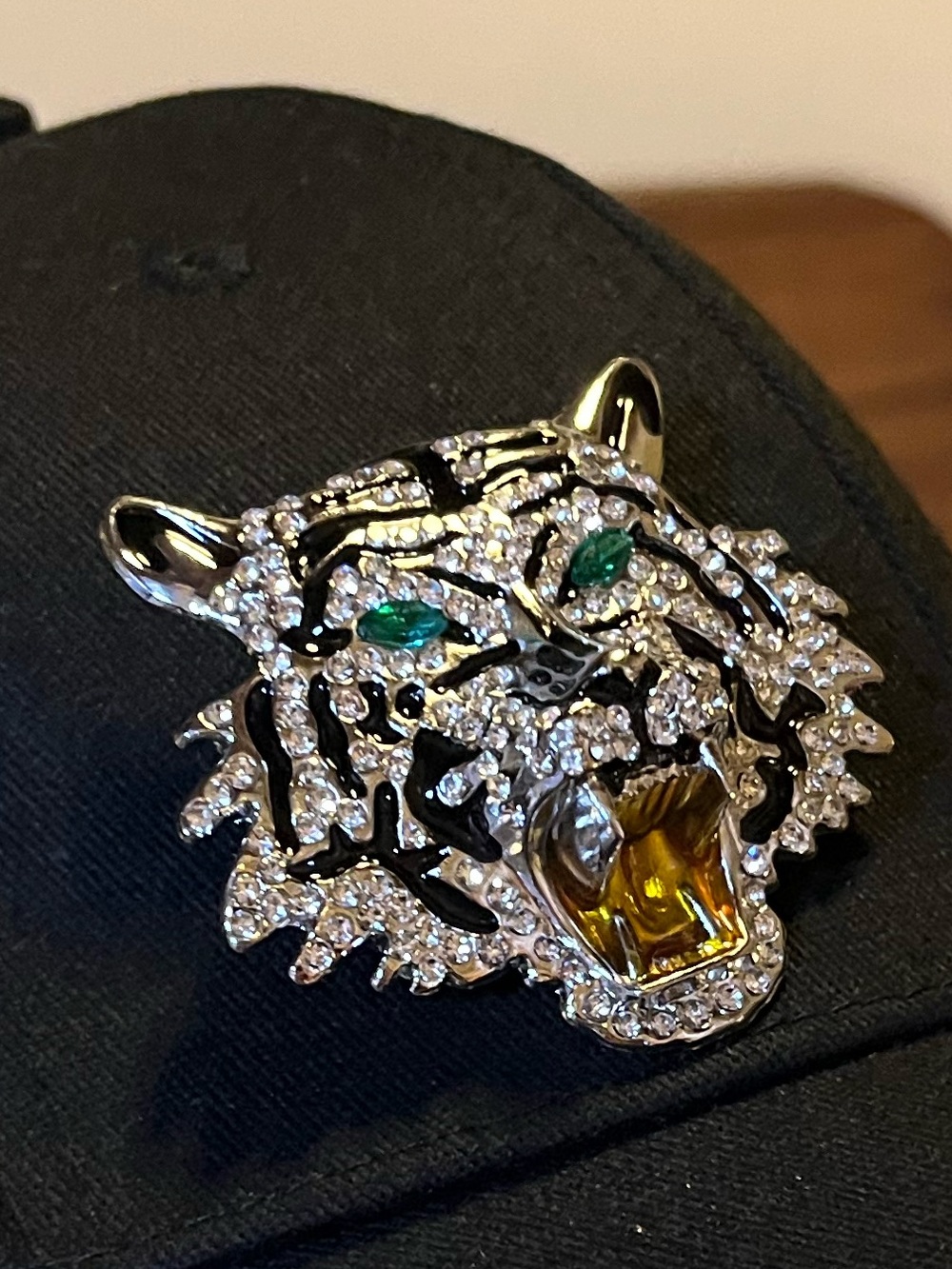 🧢 JAM Designs Rhinestone Tiger Statement Cap JAM-09 - Picture 2 of 4